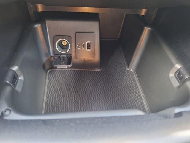 Photo of 2025 STAR WHITE MET TRI-COAT Ford Explorer
