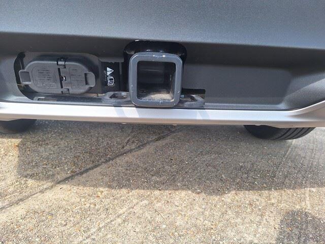 Photo of 2025 STAR WHITE MET TRI-COAT Ford Explorer