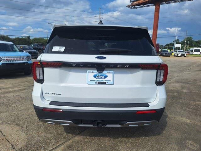 Photo of 2025 STAR WHITE MET TRI-COAT Ford Explorer