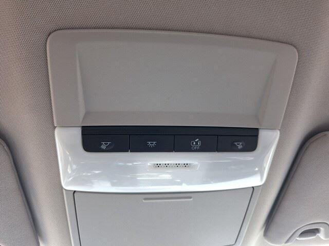 Photo of 2023 Pearl White Tricoat Nissan Altima