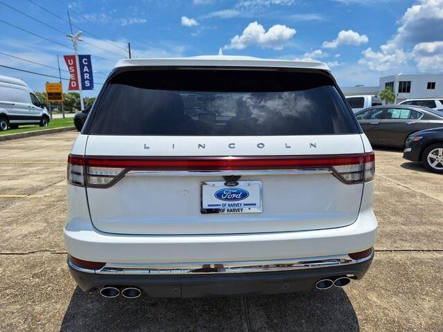Photo of 2021 PRISTINE WHITE Lincoln Aviator