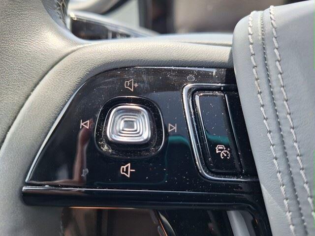 Photo of 2021 PRISTINE WHITE Lincoln Aviator