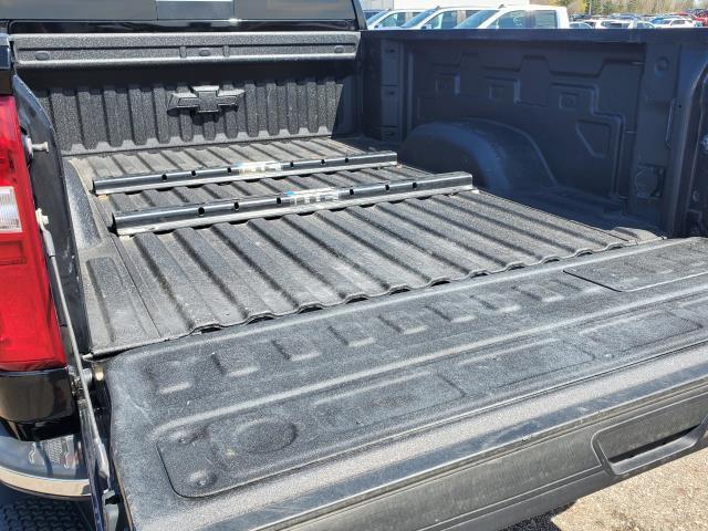 Photo of 2022 Mosaic Black Metallic Chevrolet Silverado 3500