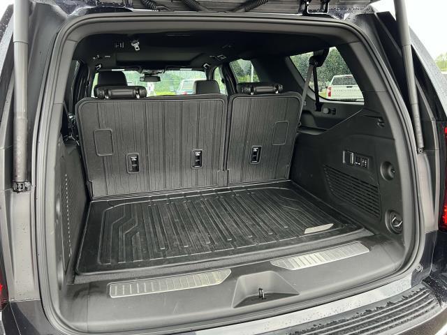 Photo of 2024 Titanium Rush Metallic GMC Yukon XL