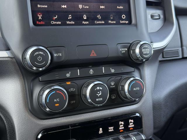 Photo of 2019 Diamond Black Crystal Pearlcoat RAM 1500