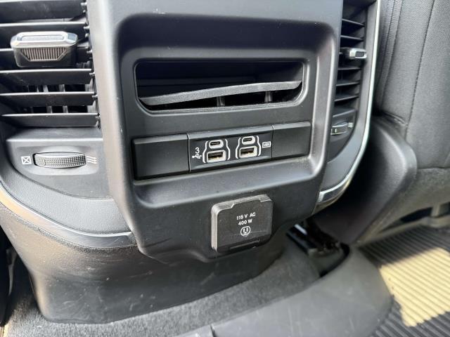 Photo of 2019 Diamond Black Crystal Pearlcoat RAM 1500