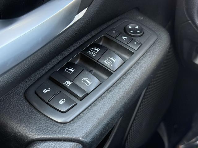 Photo of 2019 Diamond Black Crystal Pearlcoat RAM 1500