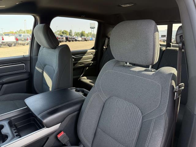 Photo of 2019 Diamond Black Crystal Pearlcoat RAM 1500