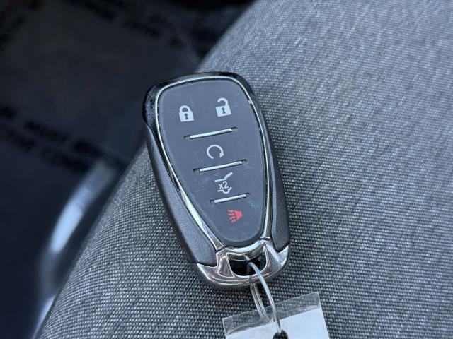 Photo of 2022 Mosaic Black Metallic Chevrolet Equinox