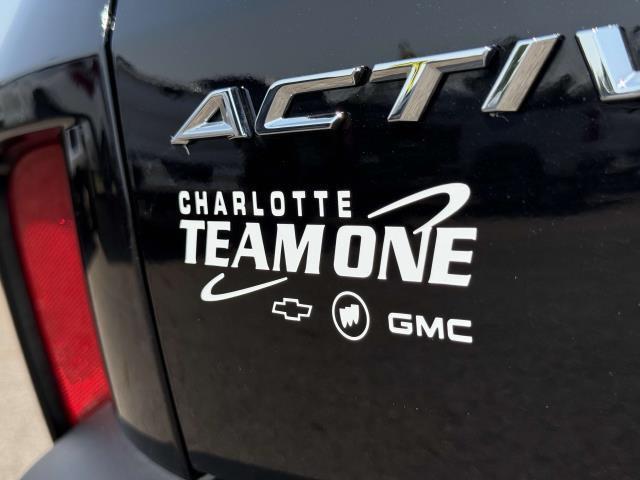 Photo of 2024 Black Metallic Ford Escape