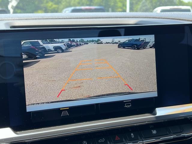 Photo of 2023 Summit White Chevrolet Silverado 1500