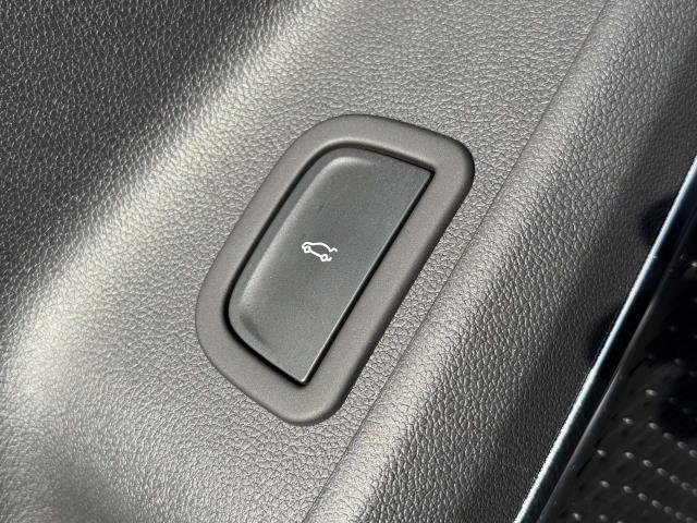 Photo of 2024 Sterling Gray Metallic Chevrolet Traverse
