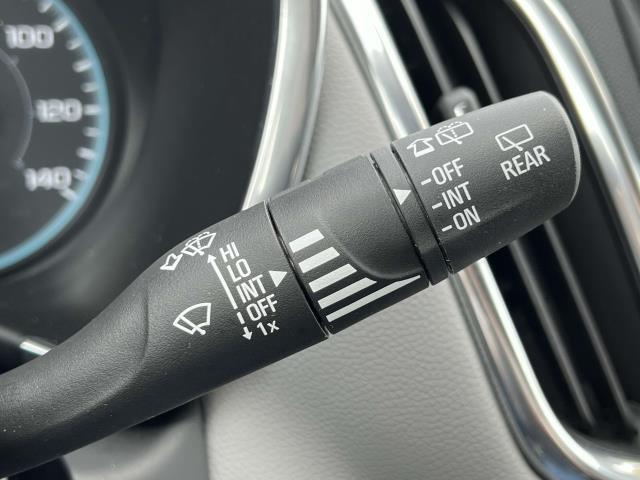 Photo of 2021 Summit White Chevrolet Equinox
