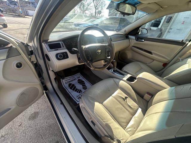 Photo of 2008 Champagne Chevrolet Impala