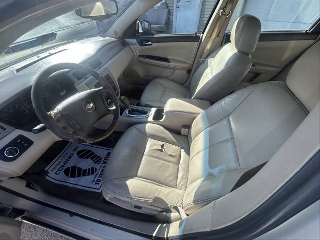 Photo of 2008 Champagne Chevrolet Impala