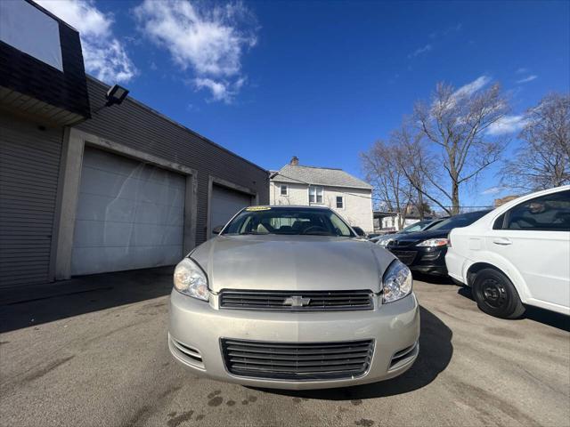 Photo of 2008 Champagne Chevrolet Impala