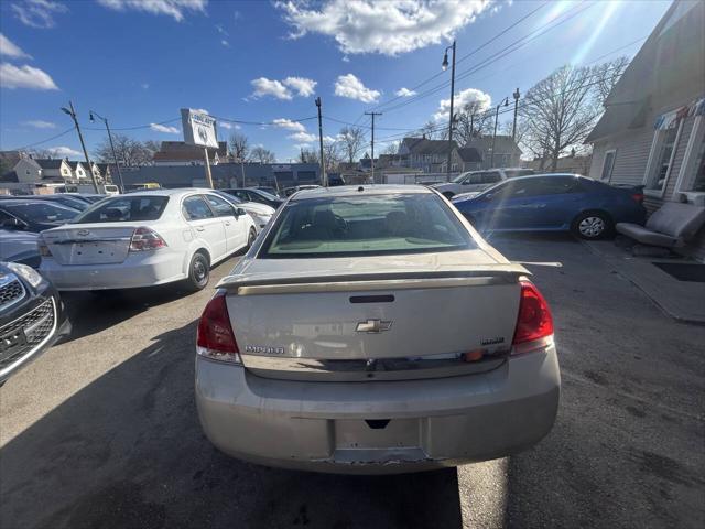 Photo of 2008 Champagne Chevrolet Impala