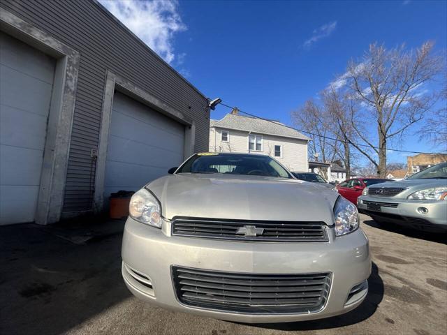 Photo of 2008 Champagne Chevrolet Impala