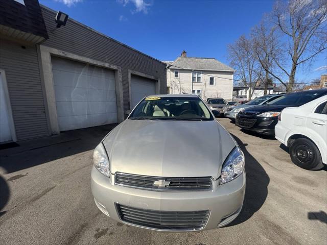 Photo of 2008 Champagne Chevrolet Impala