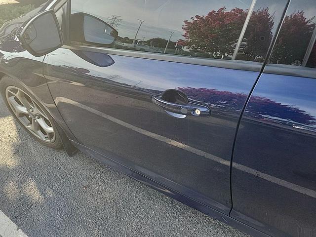 Photo of 2017 Kona Blue Ford Focus ST