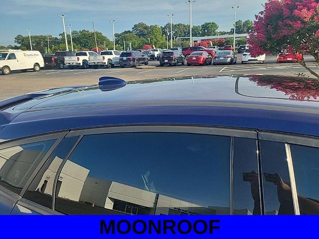 Photo of 2017 Kona Blue Ford Focus ST
