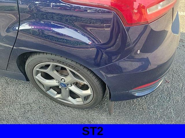 Photo of 2017 Kona Blue Ford Focus ST