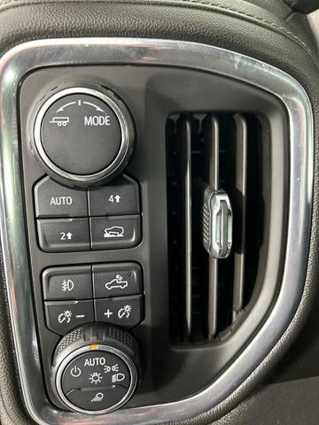 Photo of 2020 Silver Ice Metallic Chevrolet Silverado 1500