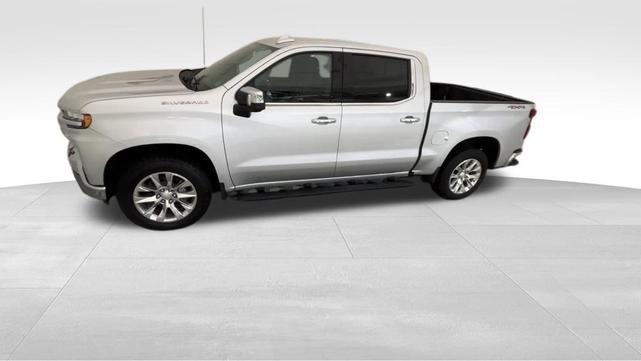 Photo of 2020 Silver Ice Metallic Chevrolet Silverado 1500