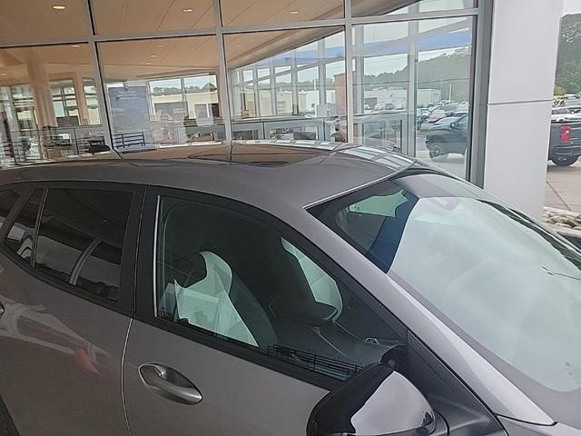 Photo of 2024 Gray Chevrolet Trax