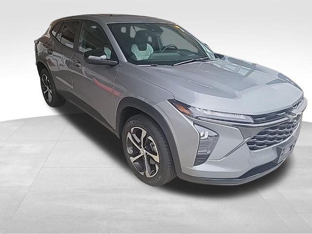 Photo of 2024 Gray Chevrolet Trax