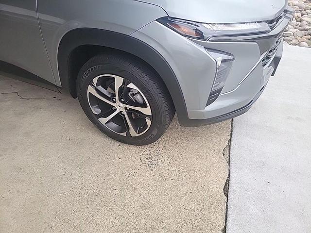 Photo of 2024 Gray Chevrolet Trax
