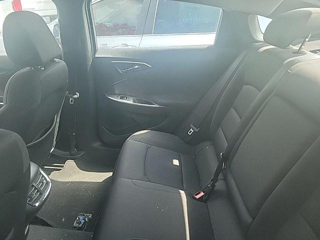 Photo of 2019 Silver Ice Metallic Chevrolet Malibu