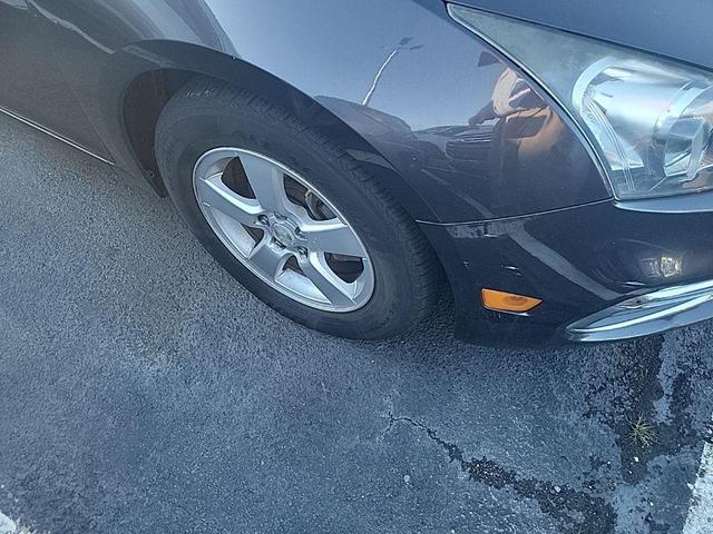 Photo of 2016 Tungsten Metallic Chevrolet Cruze Limited