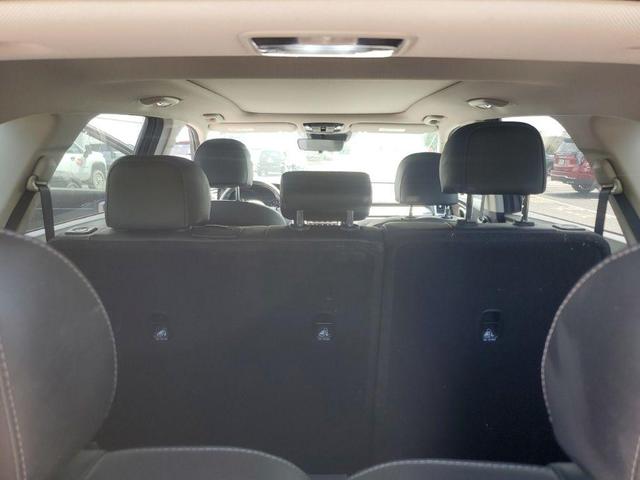 Photo of 2023 Everlasting Silver Kia Sorento