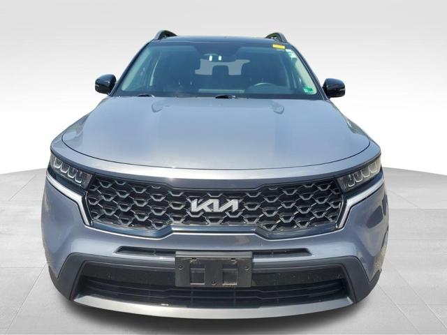 Photo of 2023 Everlasting Silver Kia Sorento