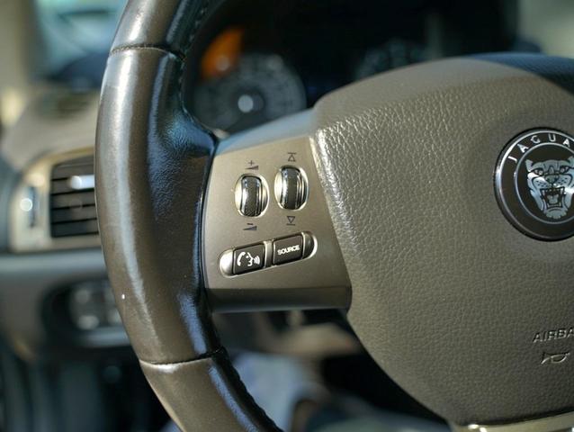 Photo of 2009 Liquid Silver Jaguar XK