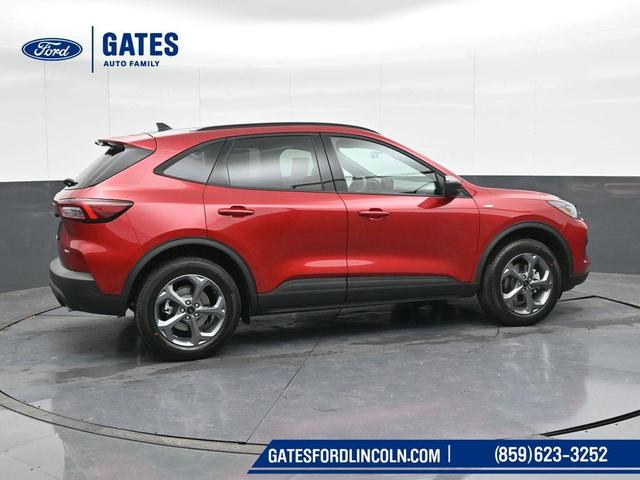Photo of 2025 Rapid Red Metallic Tinted Clearcoat Ford Escape