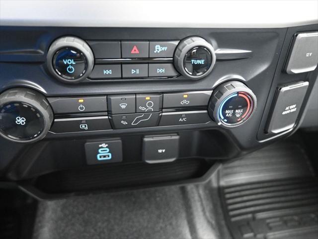 Photo of 2025 Oxford White Ford F-250