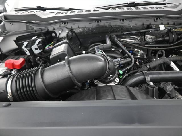 Photo of 2025 Oxford White Ford F-250