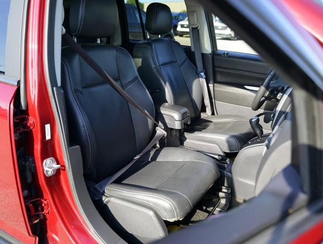 Photo of 2017 Deep Cherry Red Crystal Pearlcoat Jeep Compass