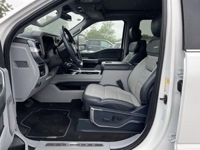 Photo of 2024 Star White Ford F-450