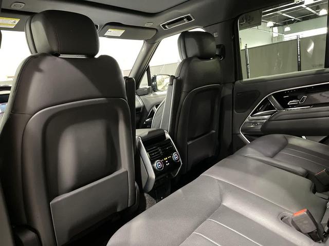 Photo of 2023 Santorini Black Land Rover Range Rover