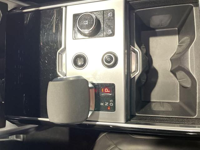 Photo of 2023 Santorini Black Land Rover Range Rover