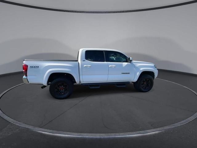 Photo of 2020 Super White Toyota Tacoma