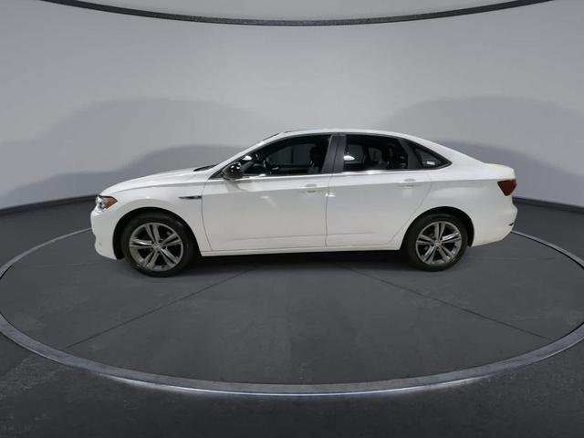 Photo of 2019 Pure White Volkswagen Jetta