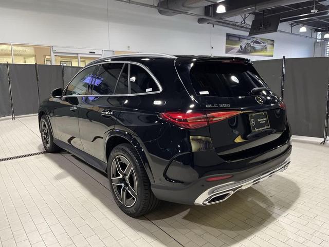 Photo of 2025 Black Mercedes-Benz GLC 300