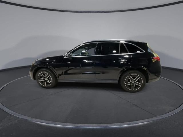 Photo of 2025 Black Mercedes-Benz GLC 300