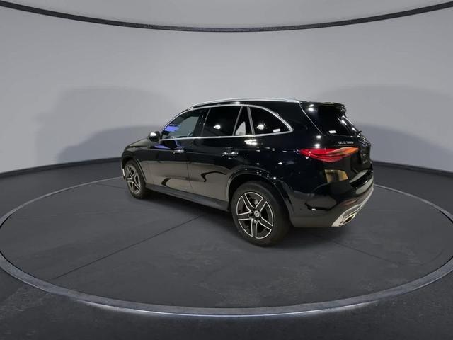 Photo of 2025 Black Mercedes-Benz GLC 300
