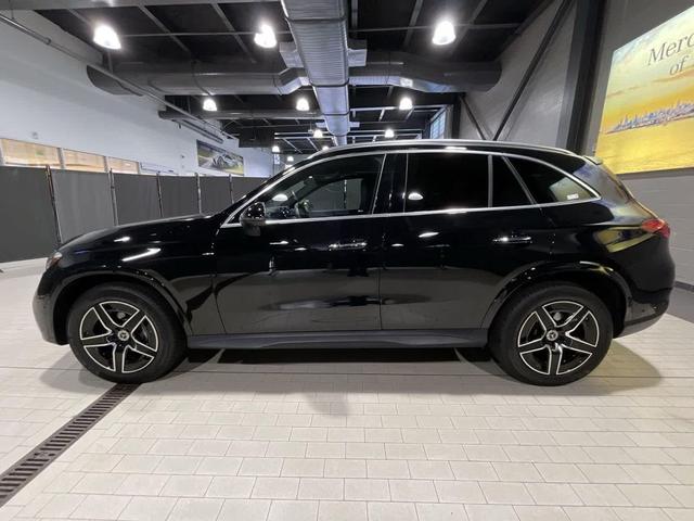 Photo of 2025 Black Mercedes-Benz GLC 300
