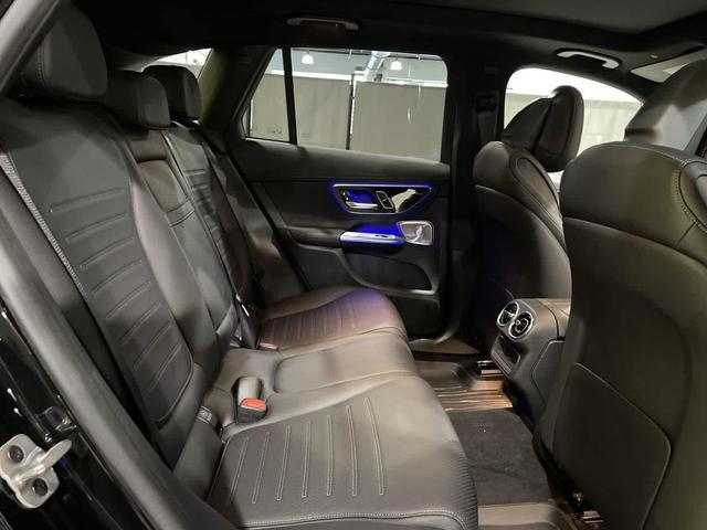Photo of 2025 Black Mercedes-Benz GLC 300